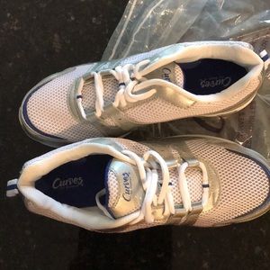 Brand new Curves women’s sneakers